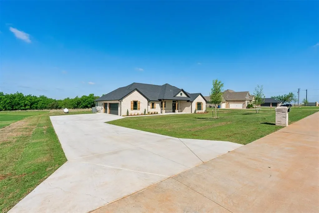 Photo 3 — 9273 Regado Court, Guthrie, OK 73044