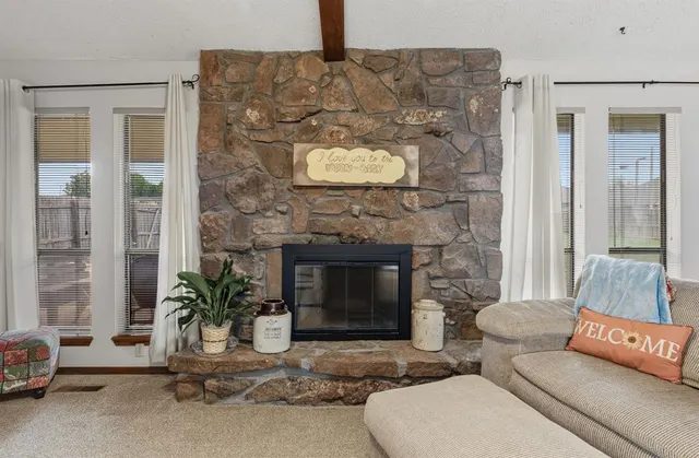 Photo 7 — 824 N Madison Avenue, Blanchard, OK 73010