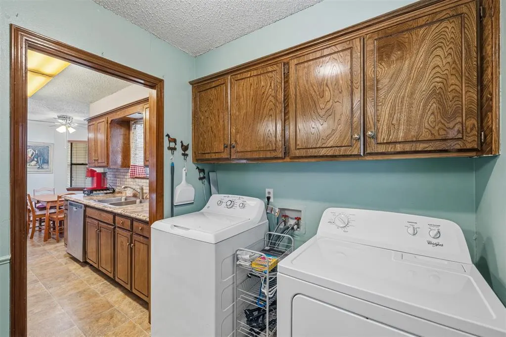 Photo 15 — 824 N Madison Avenue, Blanchard, OK 73010