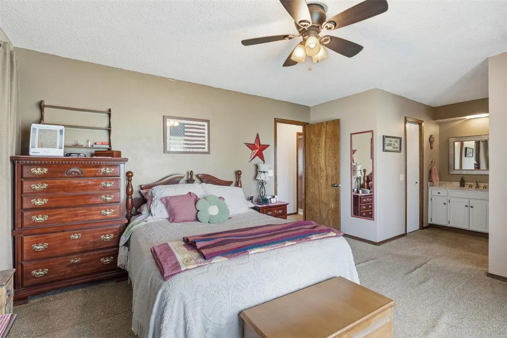 Photo 21 — 824 N Madison Avenue, Blanchard, OK 73010
