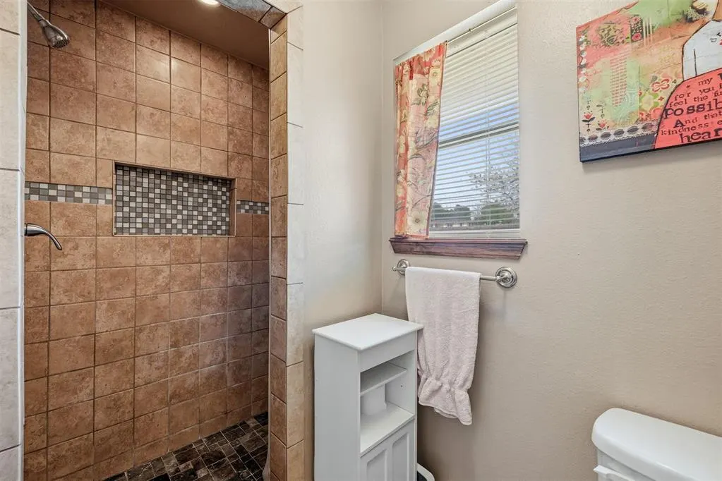 Photo 23 — 824 N Madison Avenue, Blanchard, OK 73010