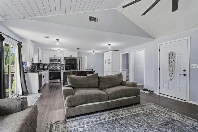Photo 4 — 313 S Montie Avenue, Pauls Valley, OK 73075