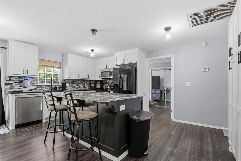 Photo 6 — 313 S Montie Avenue, Pauls Valley, OK 73075