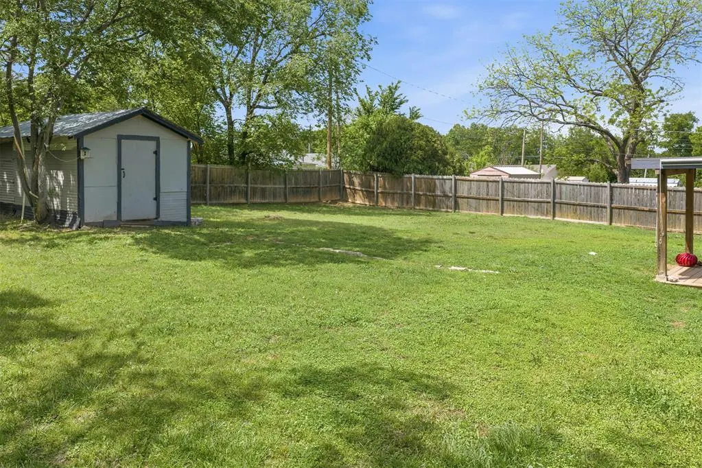 Photo 20 — 313 S Montie Avenue, Pauls Valley, OK 73075