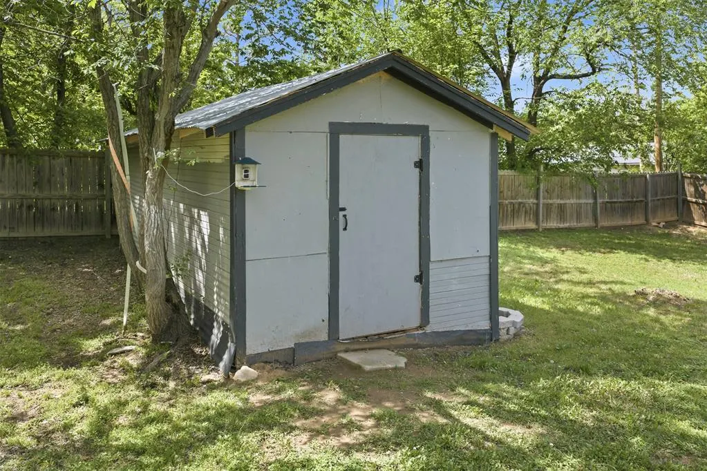 Photo 22 — 313 S Montie Avenue, Pauls Valley, OK 73075
