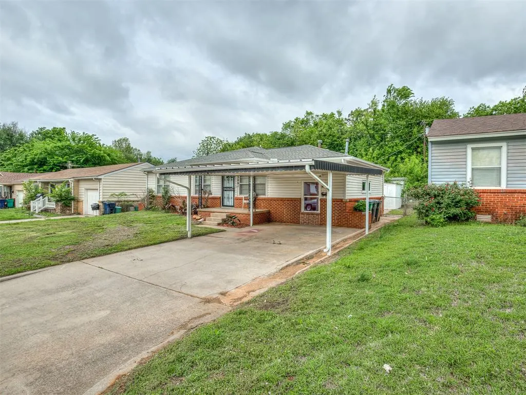 Photo 2 — 2001 N Washington Boulevard, Oklahoma City, OK 73121