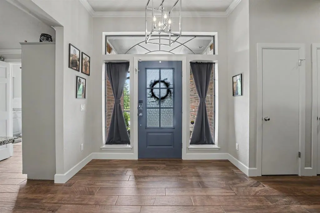 Photo 5 — 5620 valley Way, Oklahoma City, OK 73150
