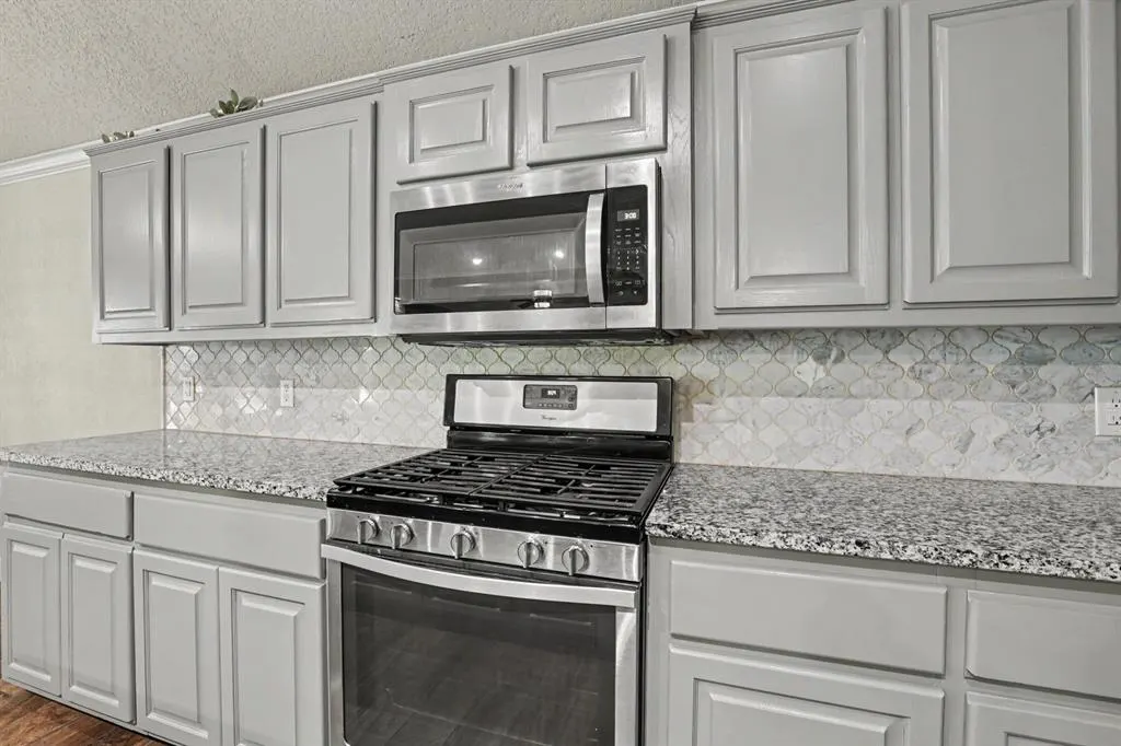 Photo 12 — 5620 valley Way, Oklahoma City, OK 73150