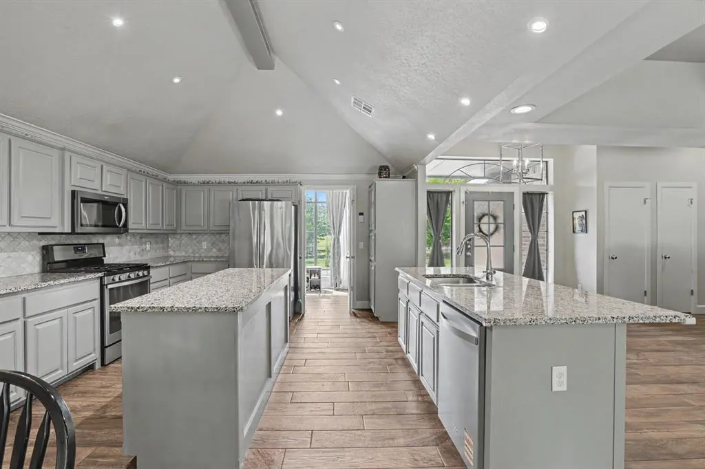 Photo 13 — 5620 valley Way, Oklahoma City, OK 73150