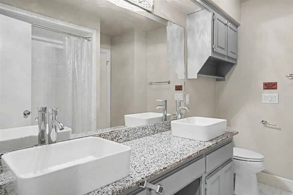 Photo 25 — 5620 valley Way, Oklahoma City, OK 73150