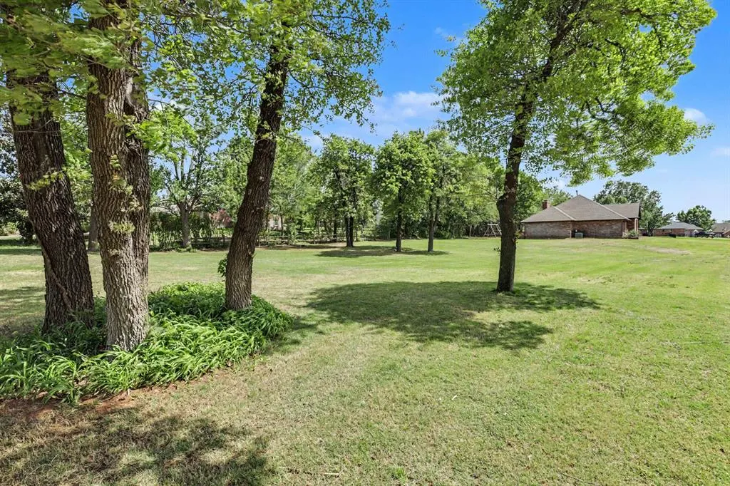 Photo 40 — 5620 valley Way, Oklahoma City, OK 73150