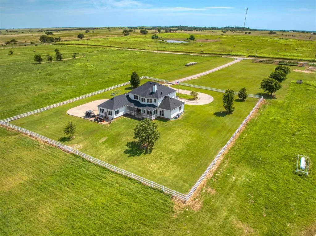 Photo 35 — 3461 N 3735 Road, Holdenville, OK 74848