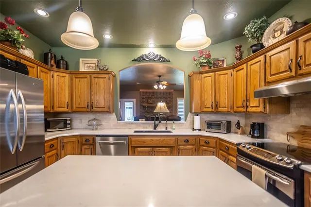 Photo 7 — 1828 Linwood, Weatherford, OK 73096