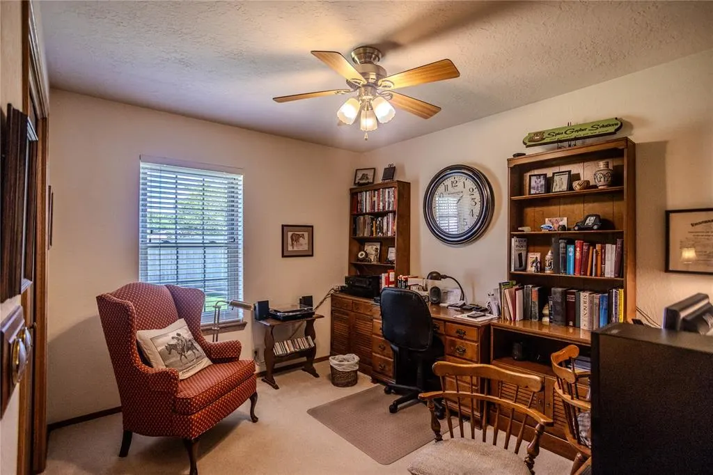 Photo 10 — 1828 Linwood, Weatherford, OK 73096