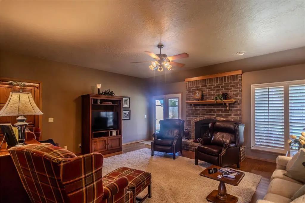 Photo 11 — 1828 Linwood, Weatherford, OK 73096