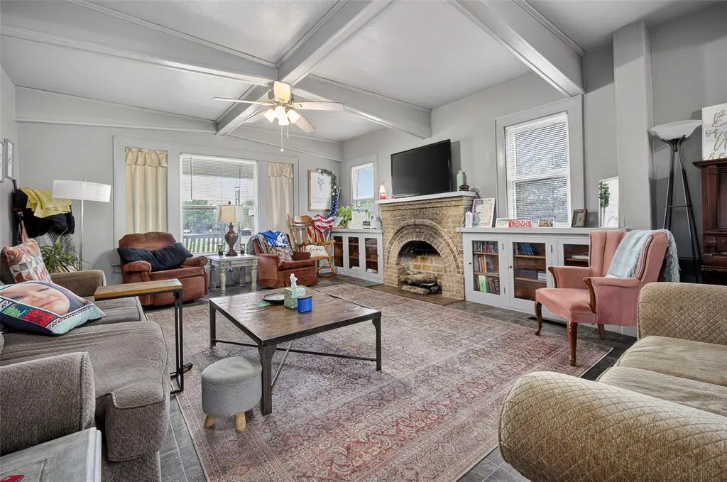 Photo 5 — 302 E Cherokee Street, Wynnewood, OK 73098