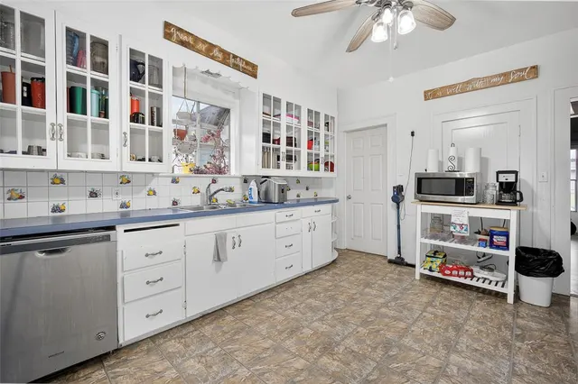 Photo 7 — 302 E Cherokee Street, Wynnewood, OK 73098