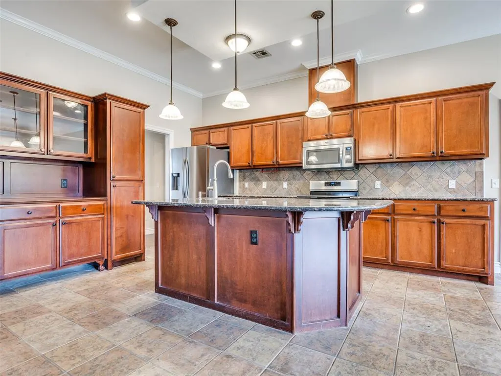 Photo 18 — 16108 Bravado Place, Edmond, OK 73013