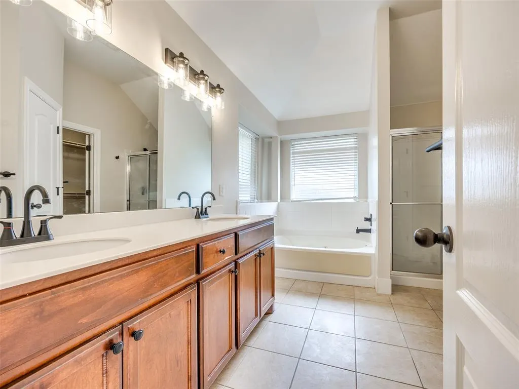 Photo 37 — 16108 Bravado Place, Edmond, OK 73013