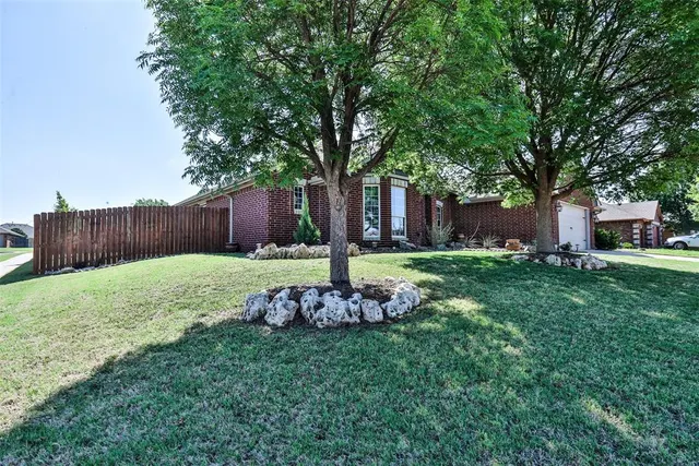 Photo 4 — 13912 Teagen Lane, Yukon, OK 73099