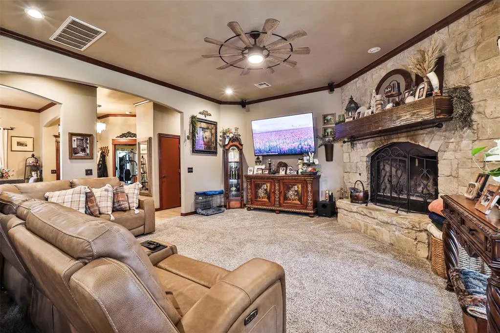 Photo 9 — 13912 Teagen Lane, Yukon, OK 73099