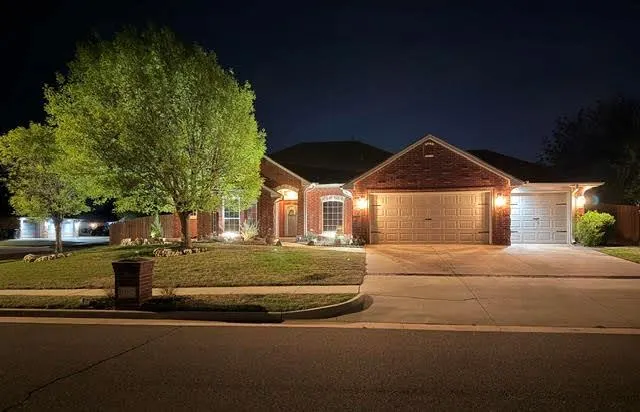 Front exterior — 13912 Teagen Lane, Yukon, OK 73099
