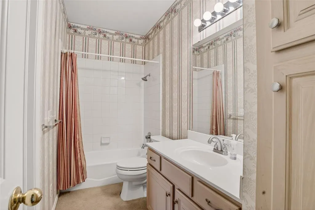 Photo 18 — 2016 NW 160th Place, Edmond, OK 73013
