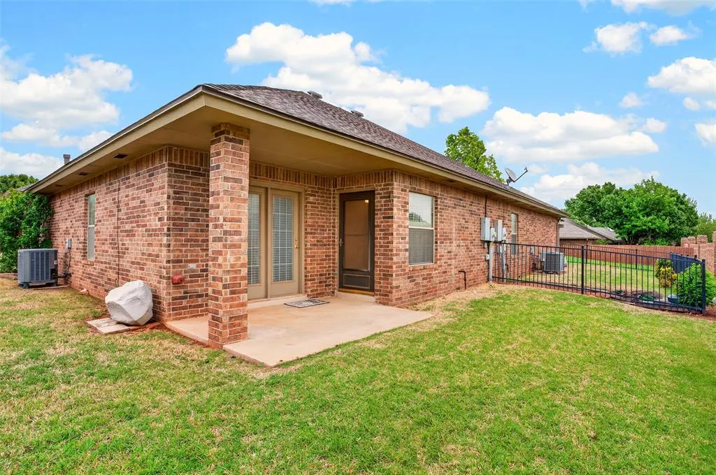 Photo 26 — 2016 NW 160th Place, Edmond, OK 73013