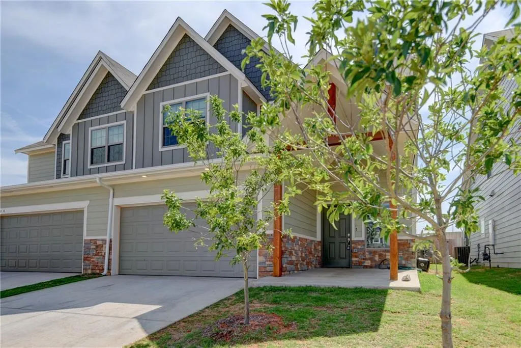 Photo 7 — 17620 Hampton Park Drive A + B, Edmond, OK 73012