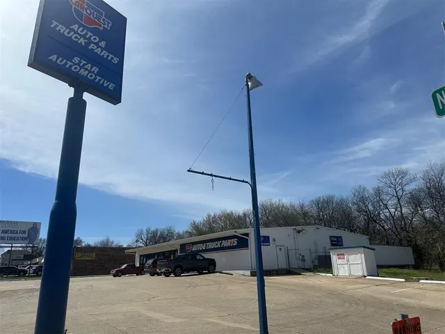 Photo 5 — 1017 N Washington Street, Ardmore, OK 73401