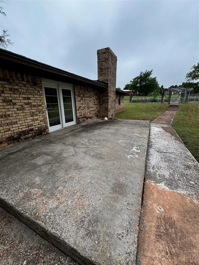 Photo 6 — 702 Valley View Drive, Maysville, OK 73057