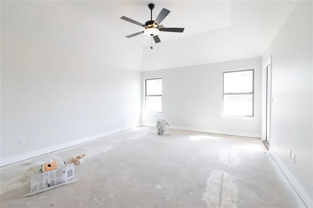 Photo 9 — 824 Peony Place, Edmond, OK 73034