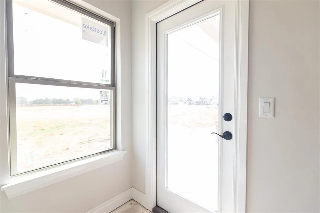 Photo 10 — 824 Peony Place, Edmond, OK 73034