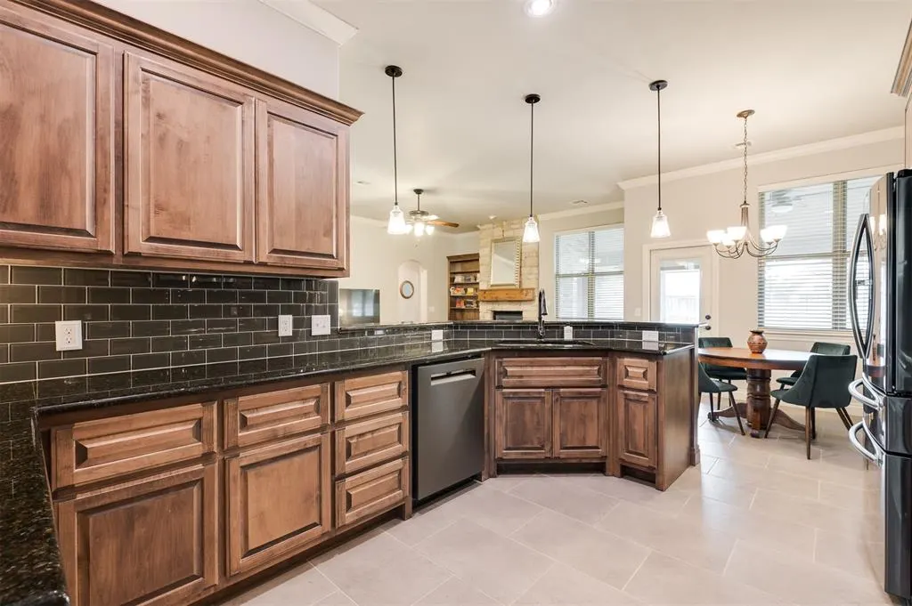 Photo 18 — 12605 Chateaux Road, Oklahoma City, OK 73142