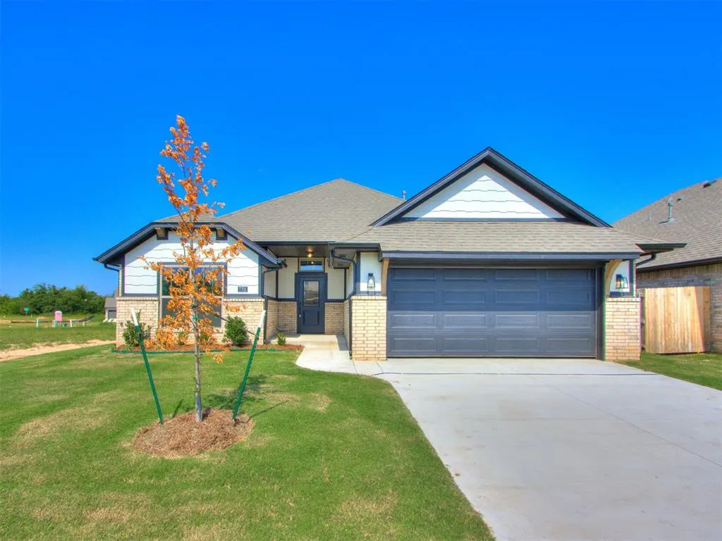 Front exterior — 7701 Wilshire Woods Drive, Yukon, OK 73099