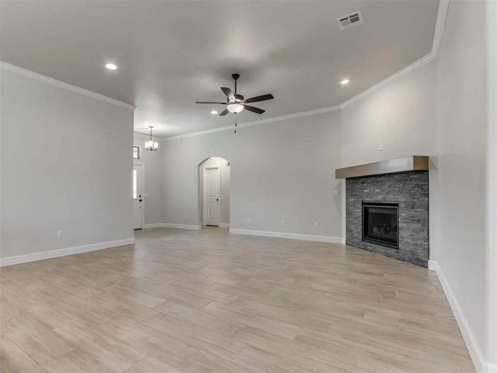 Photo 24 — 7701 Wilshire Woods Drive, Yukon, OK 73099