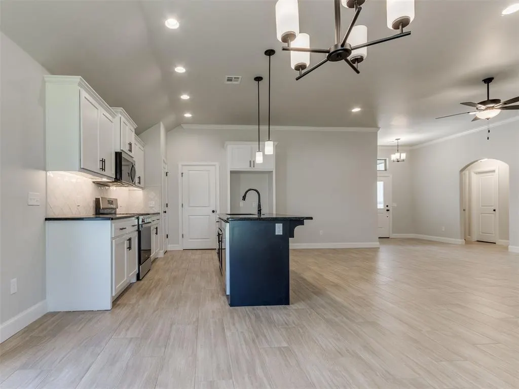 Photo 30 — 7701 Wilshire Woods Drive, Yukon, OK 73099