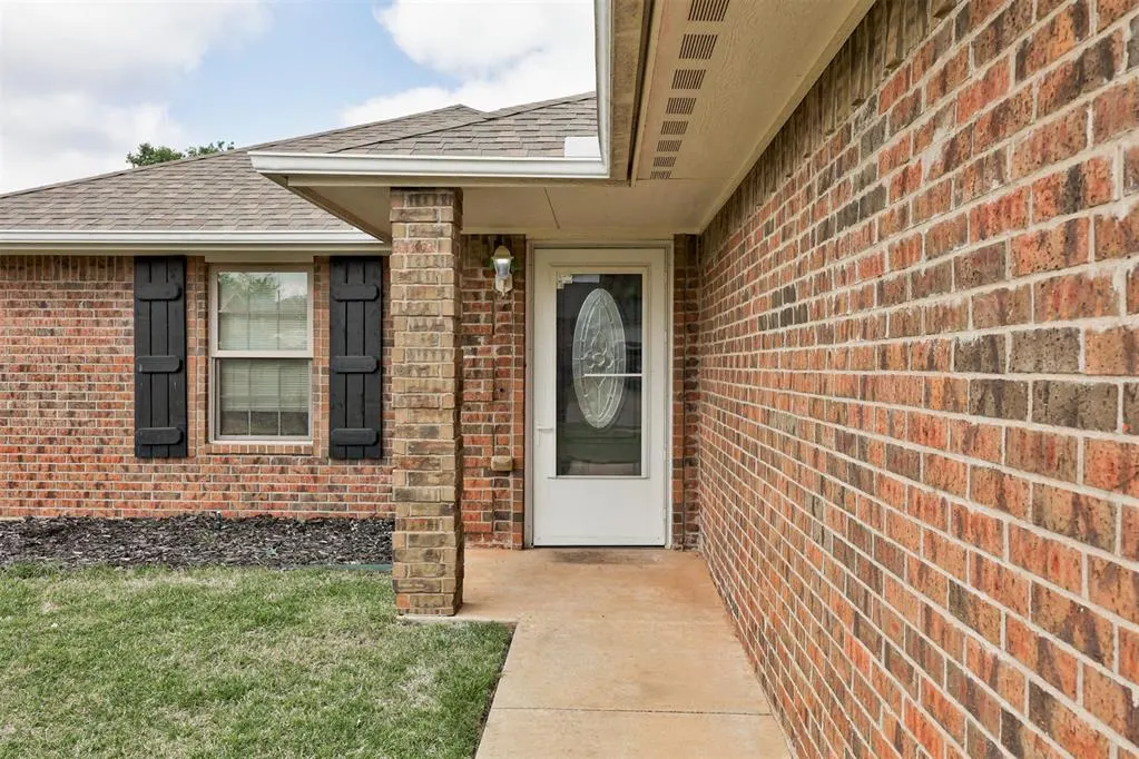 Photo 4 — 8501 Durland Way, Oklahoma City, OK 73114