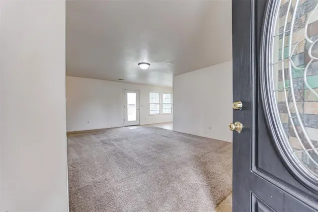 Photo 5 — 8501 Durland Way, Oklahoma City, OK 73114