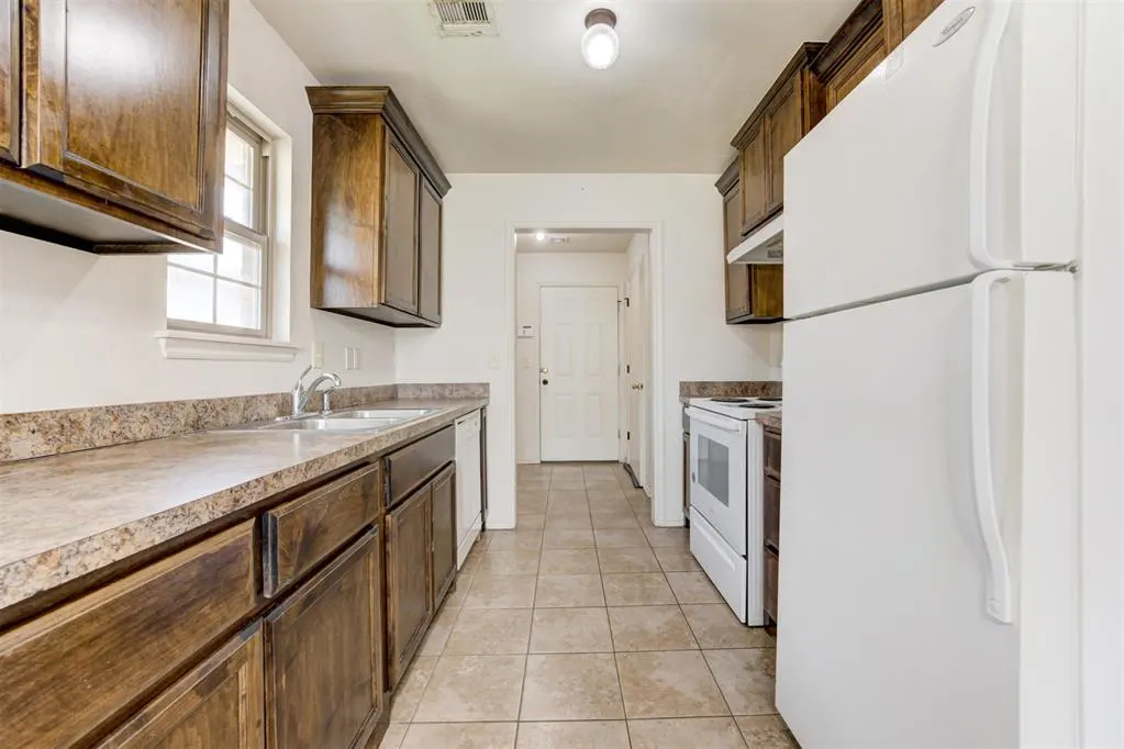 Photo 10 — 8501 Durland Way, Oklahoma City, OK 73114