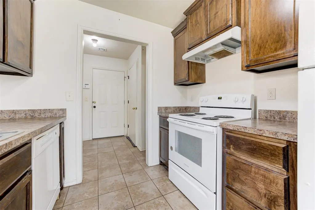 Photo 11 — 8501 Durland Way, Oklahoma City, OK 73114