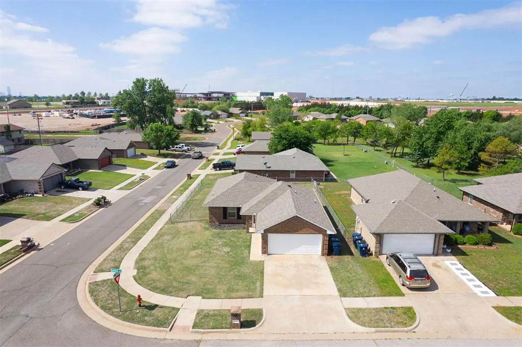 Photo 24 — 8501 Durland Way, Oklahoma City, OK 73114
