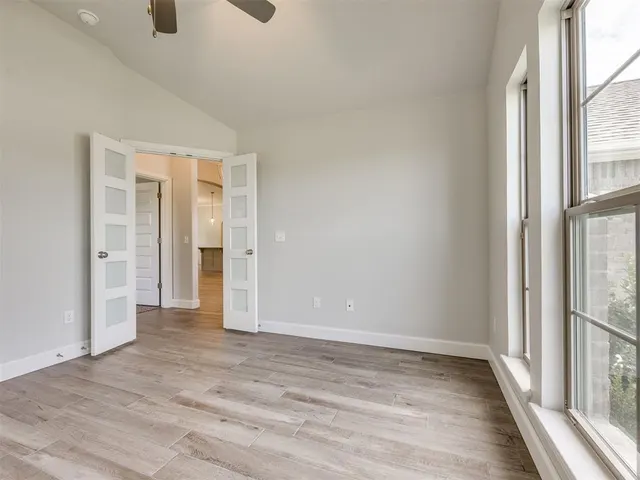 Photo 8 — 7608 Three Woods Lane, Yukon, OK 73099