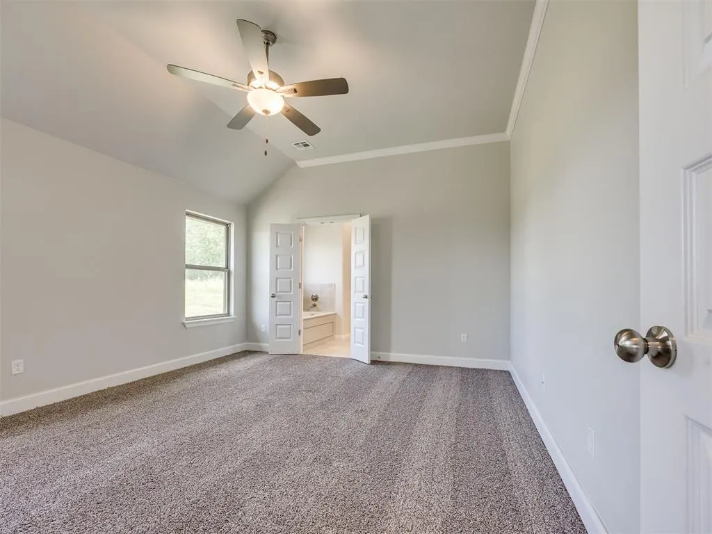 Photo 10 — 7608 Three Woods Lane, Yukon, OK 73099