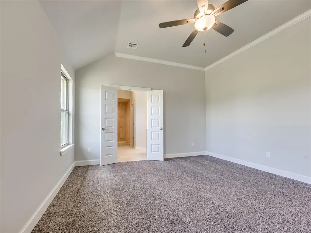 Photo 12 — 7608 Three Woods Lane, Yukon, OK 73099