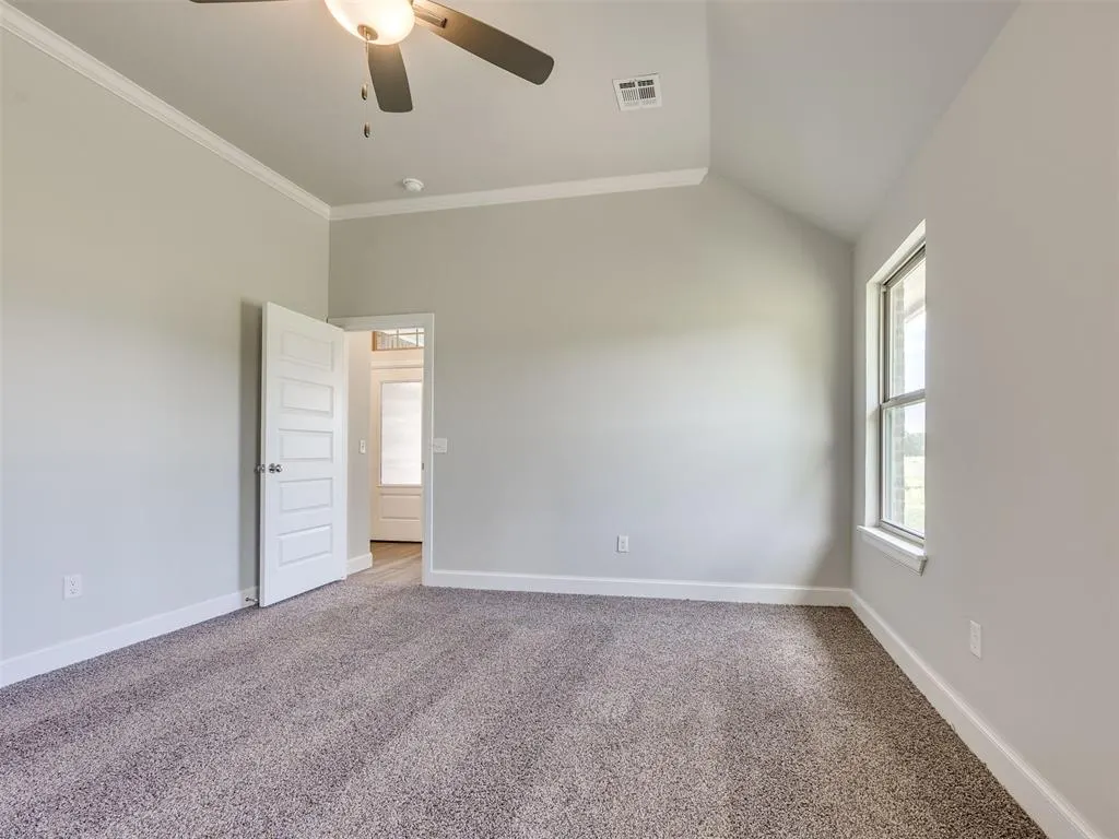 Photo 13 — 7608 Three Woods Lane, Yukon, OK 73099