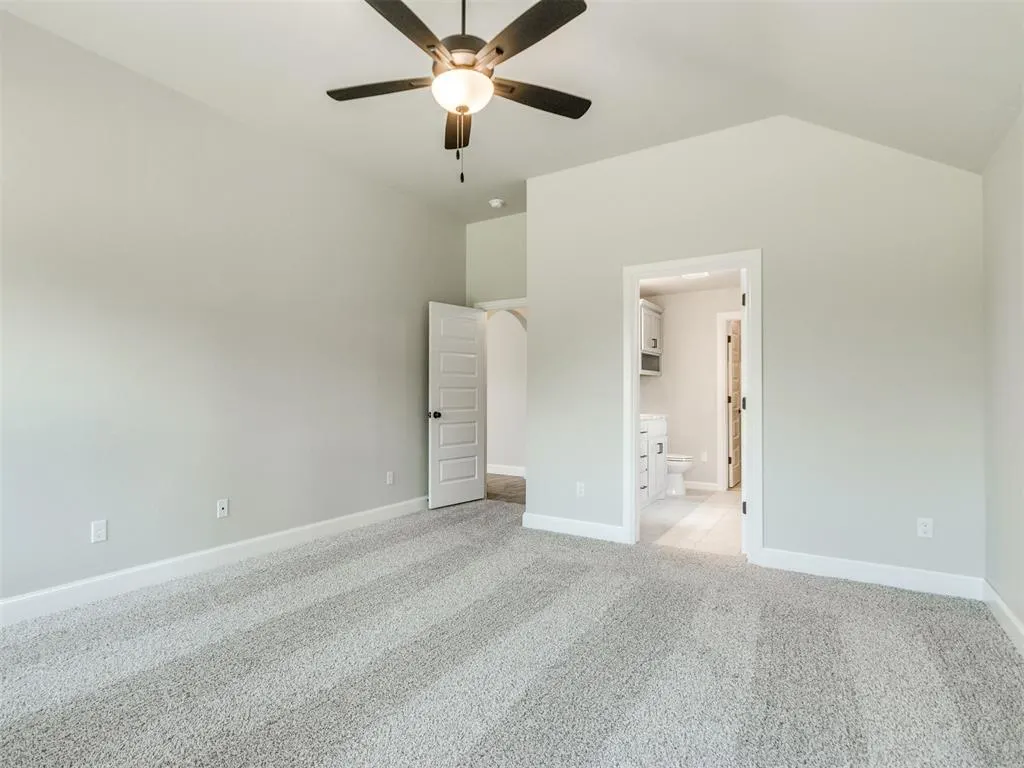 Photo 41 — 9416 NW 75th Street, Yukon, OK 73099