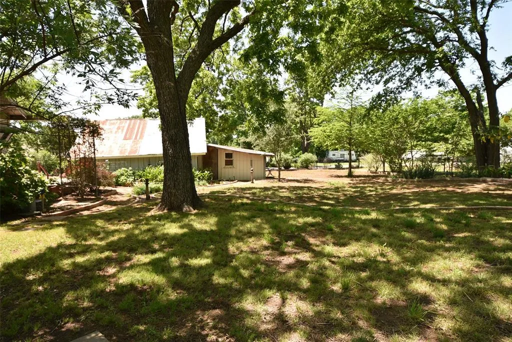 Photo 10 — 518 W Main Street, Maud, OK 74854