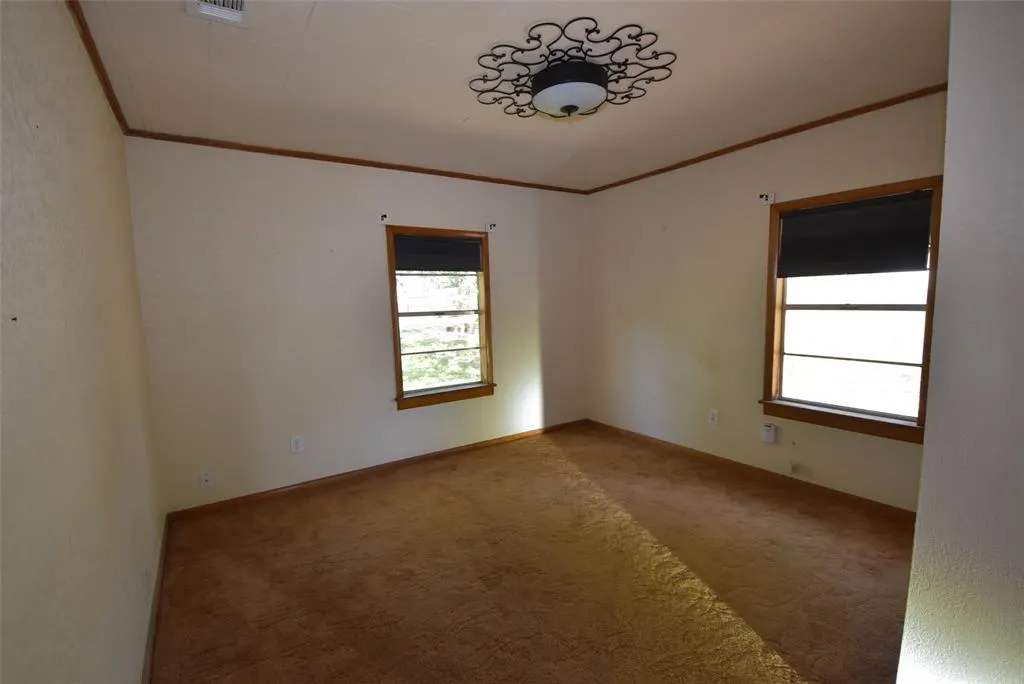 Photo 29 — 518 W Main Street, Maud, OK 74854