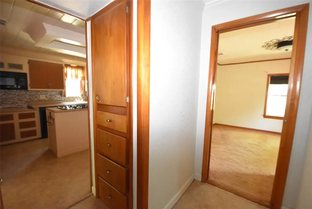 Photo 33 — 518 W Main Street, Maud, OK 74854